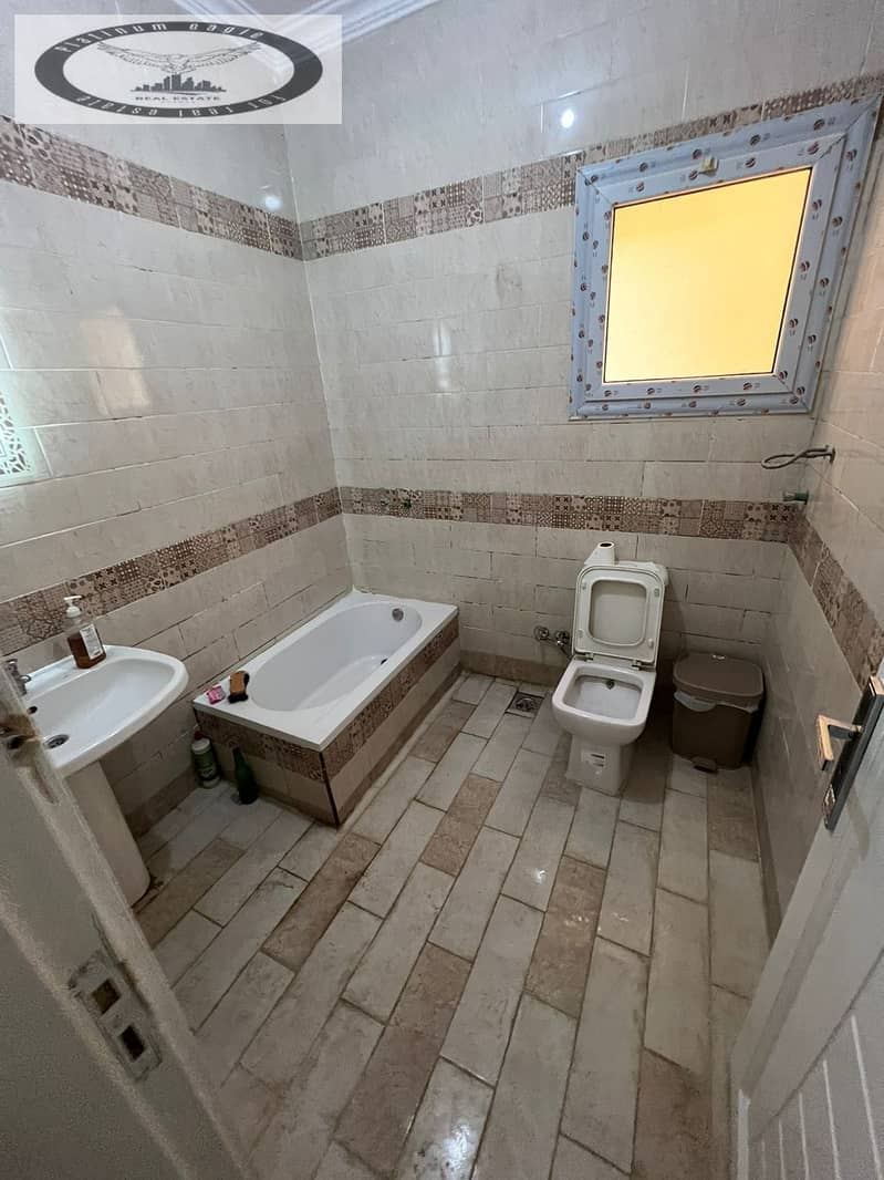 11 a1b5360e-08d9-4de2-bb58-2eeac5888d32. jpg