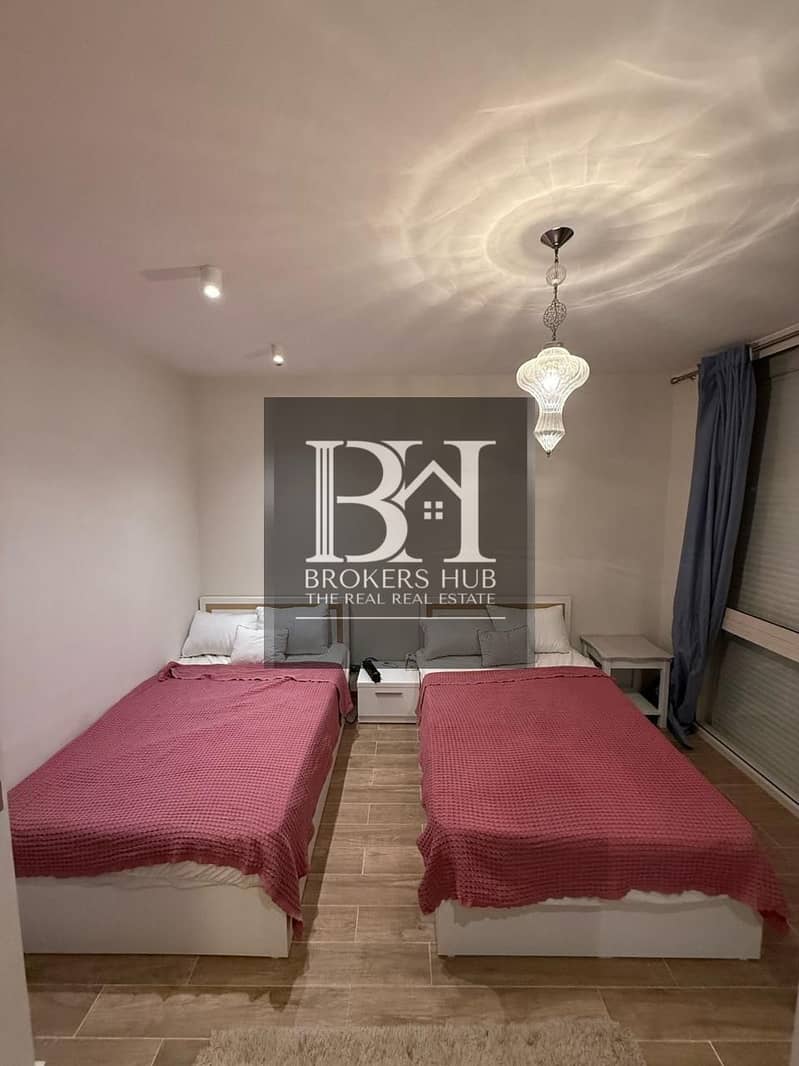 10 b5a67a53-bce6-4825-ac74-0344afbd3212. jpeg