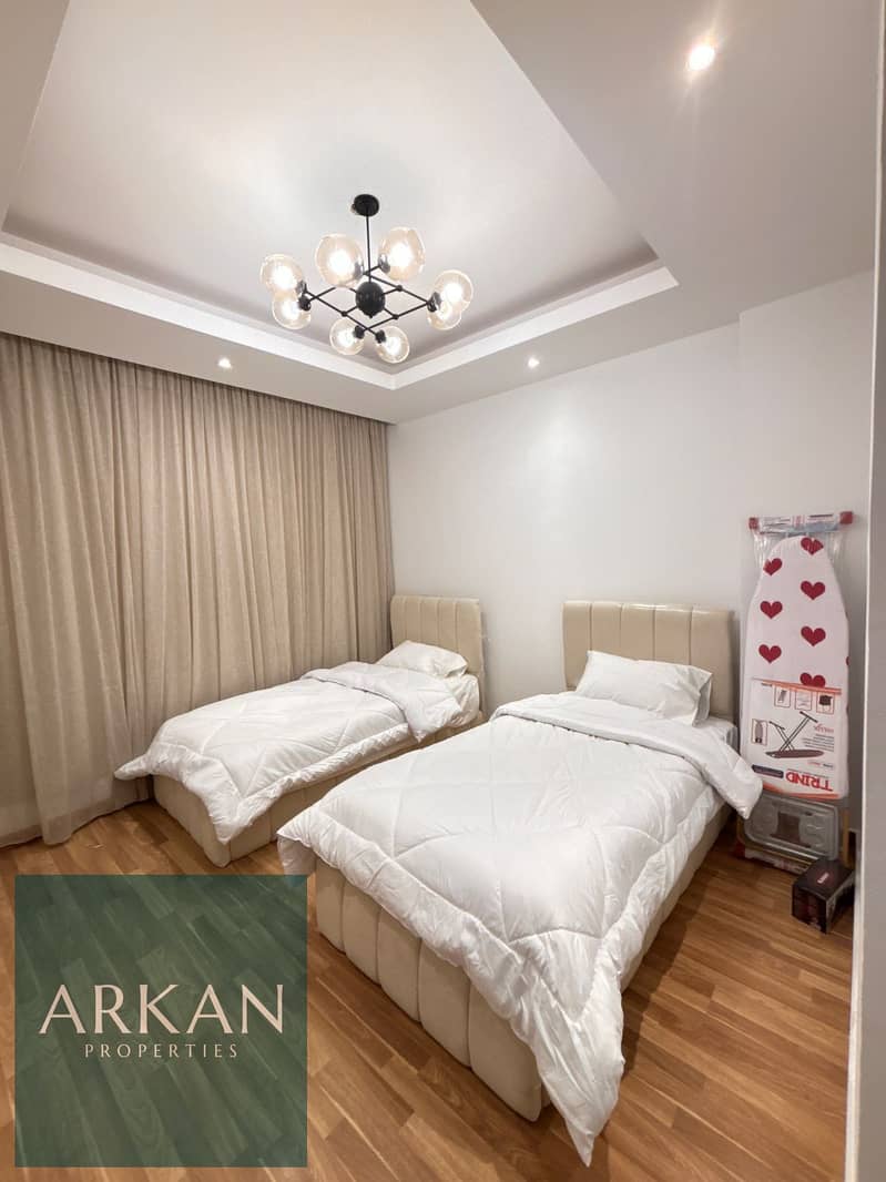 10 b16967f6-8879-453f-a4b6-731c8b496471. jpg