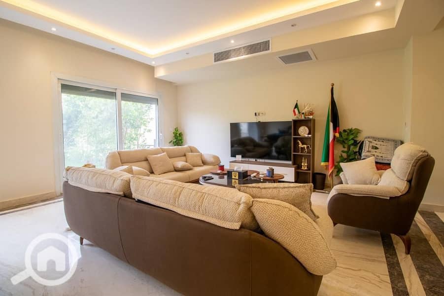 42 WhatsApp Image 2025-11-06 at 12.20. 45 PM (2). jpeg