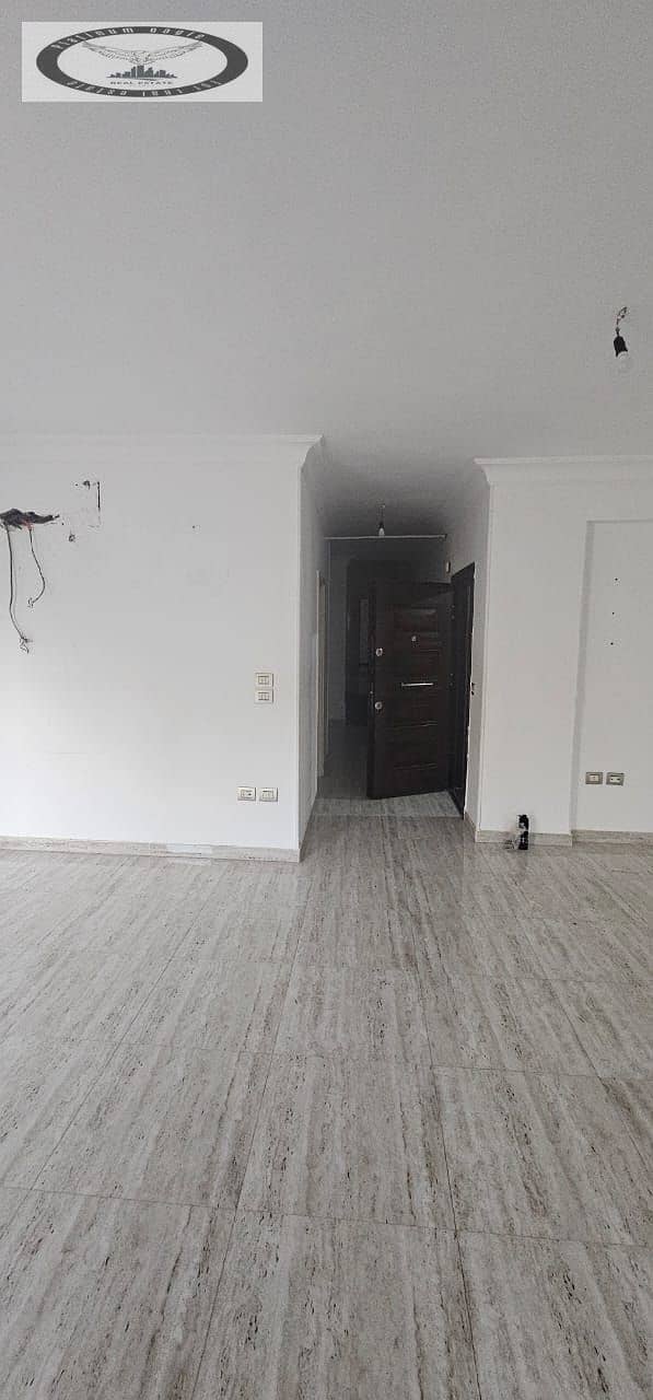 4 18191156-5ffc-44ad-a6b7-4528dd49a102. jpg