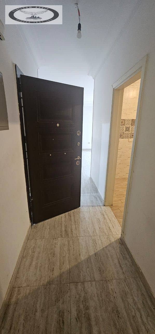 5 55e8d4a7-61fa-438a-a770-d7dadfaa60fb. jpg