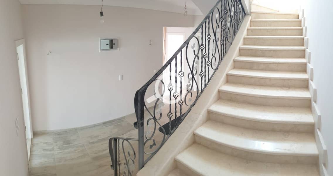 14 efd1823c-62b4-45cf-bacc-91c44cc0879e. jpeg