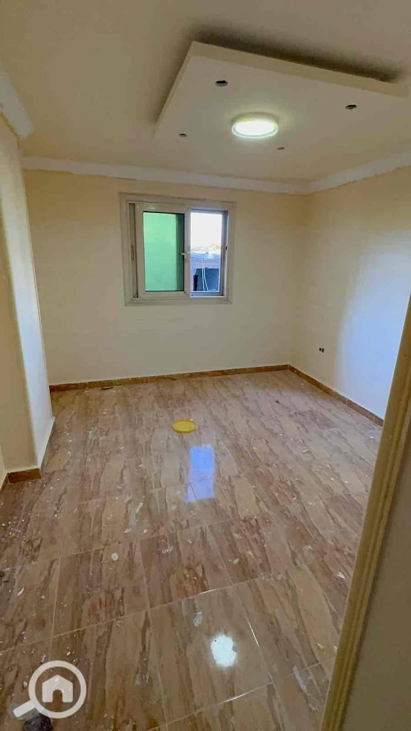 2 2d7576ed-5354-4fdf-aea9-5b4c6158229c. jpg