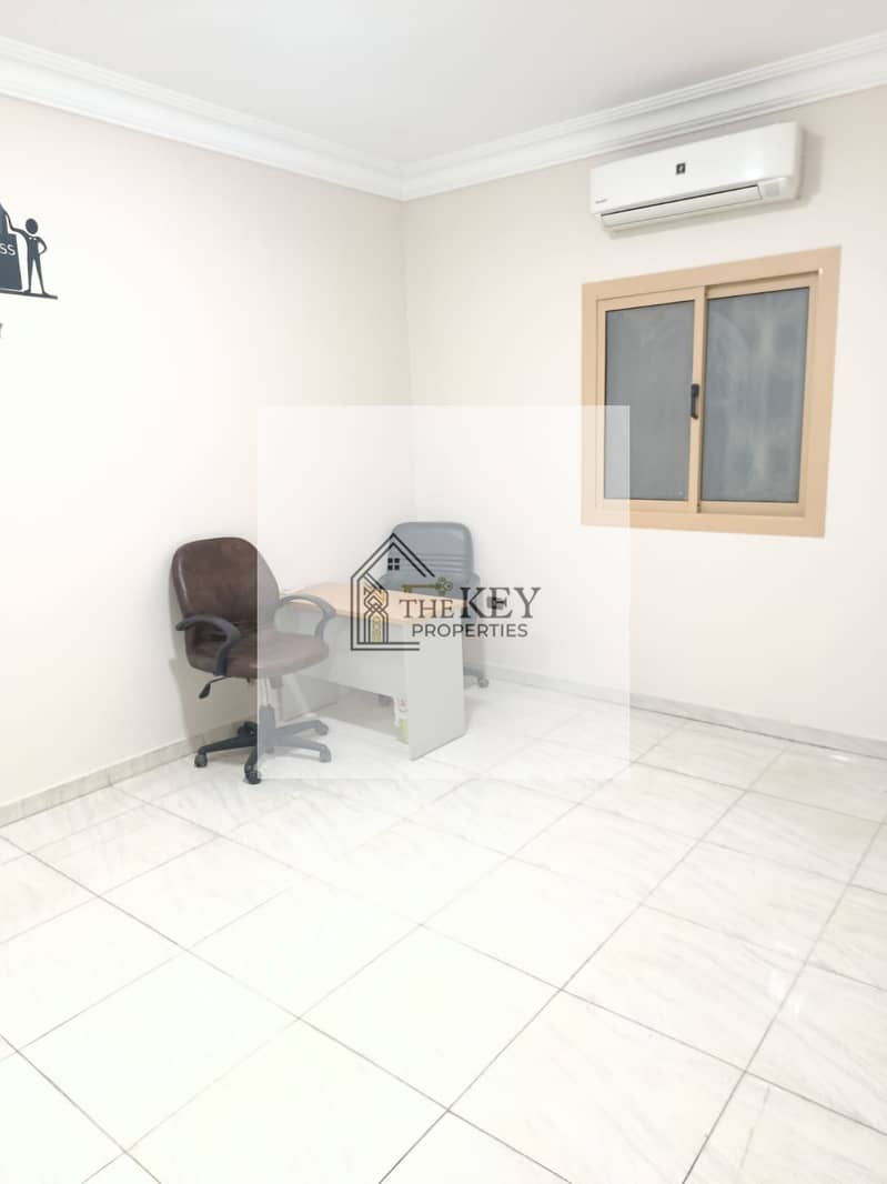 4 WhatsApp Image 2025-11-16 at 16.42. 23_26b11475. jpg