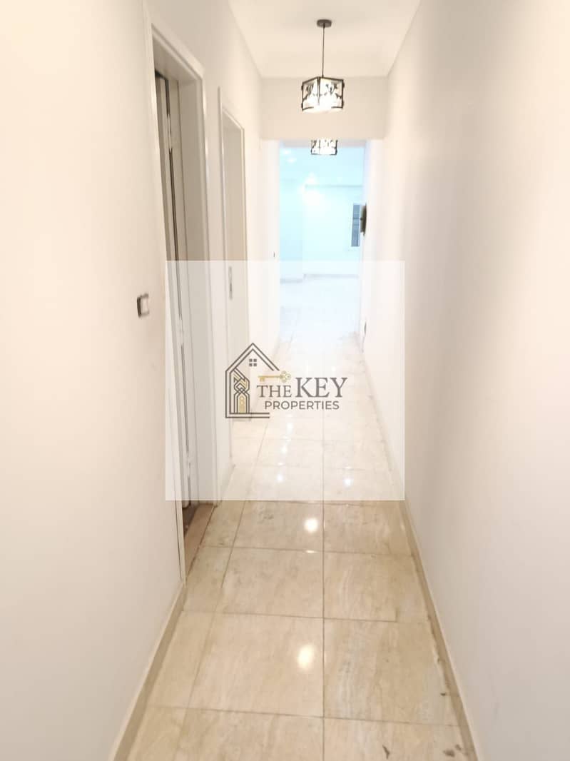 5 WhatsApp Image 2025-11-16 at 16.42. 26_34217157. jpg