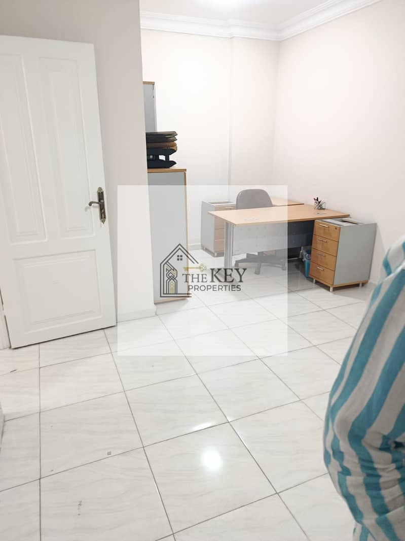 6 WhatsApp Image 2025-11-16 at 16.42. 23_811806c2. jpg