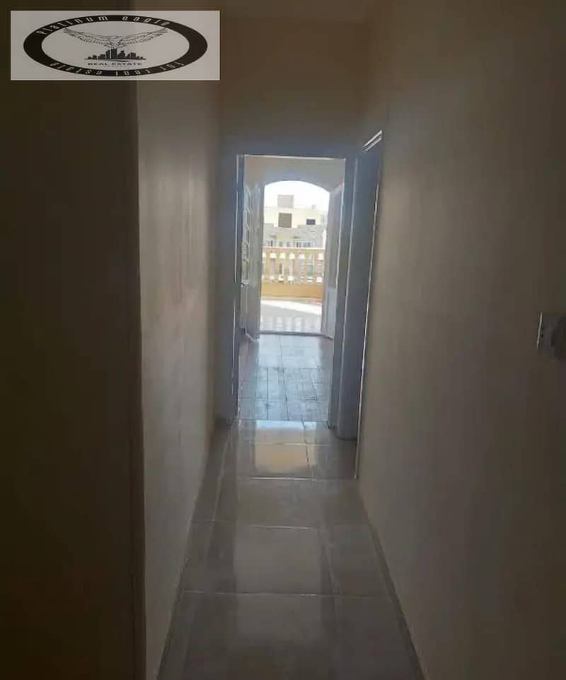 4 85089f2a-446e-46b2-a7c3-2b4557a2d2ad. jpg