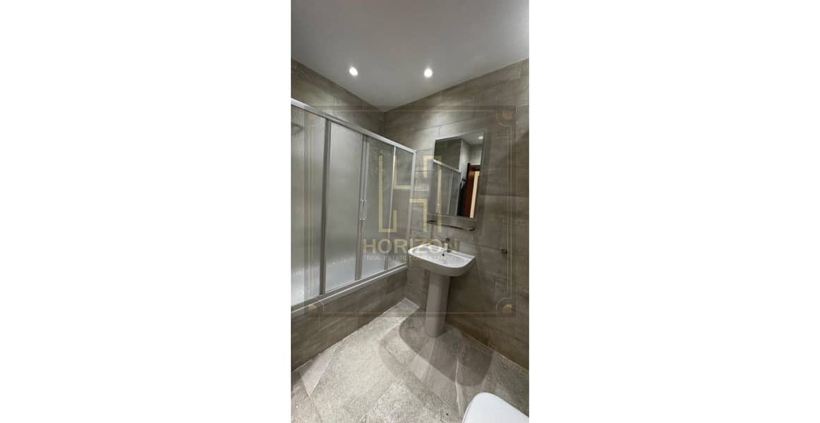 3 WhatsApp Image 2025-10-22 at 1.34. 54 PM (1). jpg