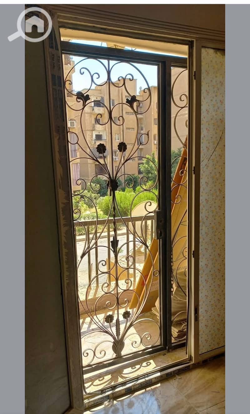 4 8ce609b4-20bc-4580-b5ab-18f8f84d272e. jpeg