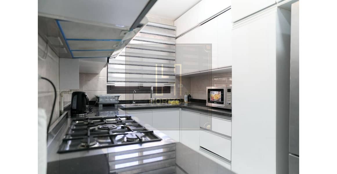 4 5d8d9499-7d10-4c43-bb93-924f41a17393. jfif. jpg