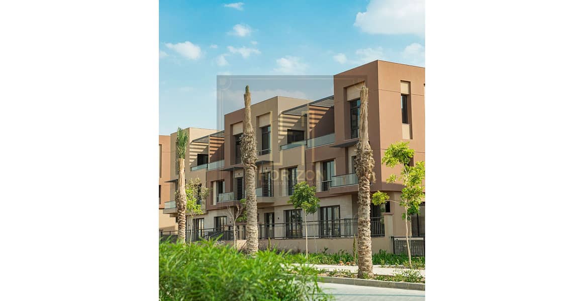 9 c5369a3ed629437cbdb9e1ad4032daee6-8B. jpg