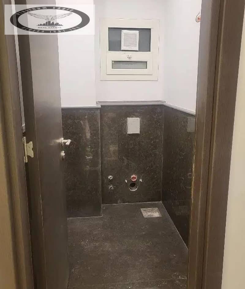 14 2fc21dc4-30f6-480f-a93f-f94f2f92f43d. jpg