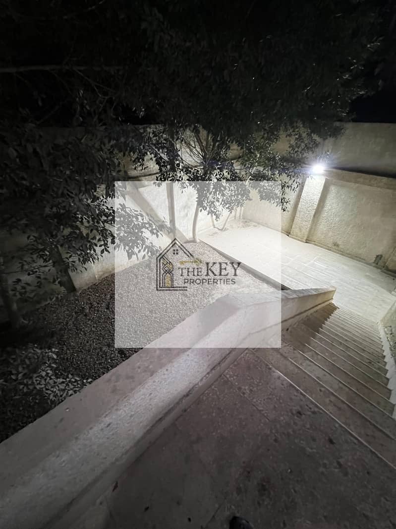 8 WhatsApp Image 2025-11-17 at 8.39. 36 AM (2). jpeg