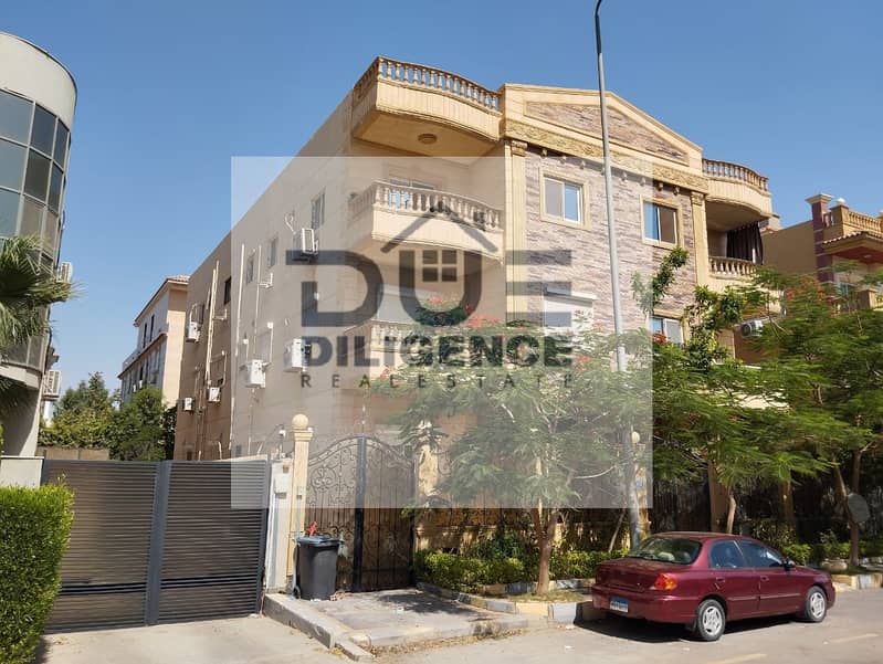 3 8d300f22-ef8f-47ca-aa1c-da671accb050. jpg