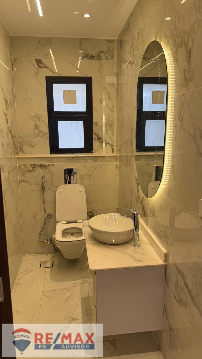 11 WhatsApp Image 2025-11-17 at 4.39. 51 PM (2). jpeg