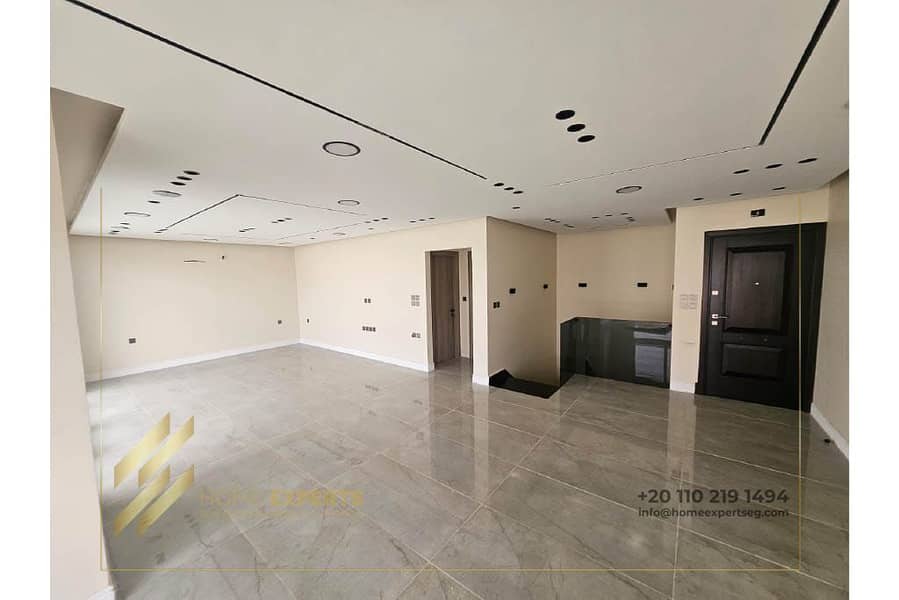 8 cc527420-1e10-45a5-af6f-e854c6806160. jpg