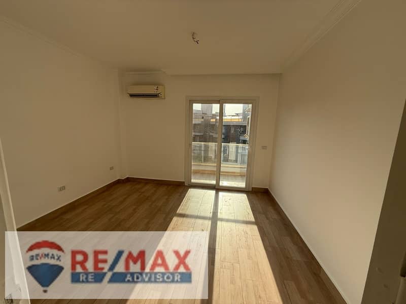 8 photo_6030860586348300594_w. jpg