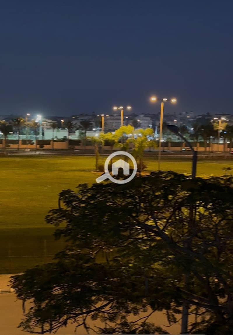 5 fec17de1-989f-4770-9ea6-84f606b1f0f7. jpg