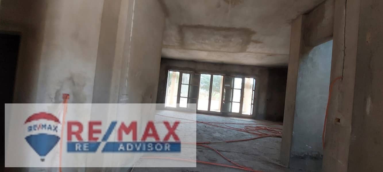 4 photo_5825416361960737839_w. jpg