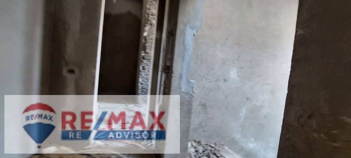 6 photo_5825416361960737846_w. jpg