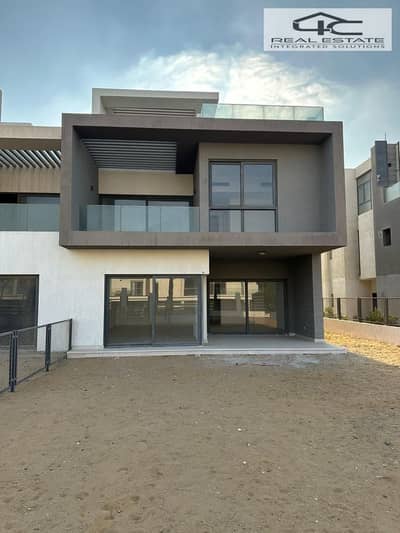 4 Bedroom Twin House for Sale in New Cairo, Cairo - WhatsApp Image 2025-11-17 at 19.14. 49 (1). jpeg 4 Bedroom Twin House for Sale in New Cairo, Cairo - WhatsApp Image 2025-11-17 at 19.14. 49 (1). jpeg