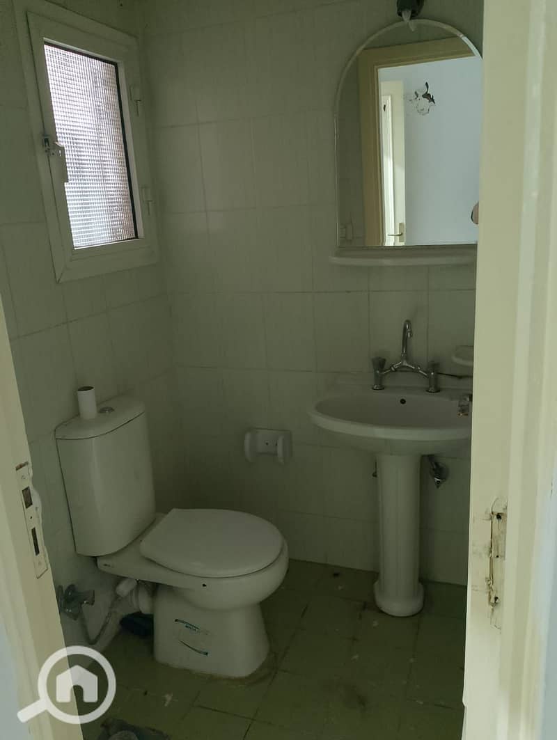 27 WhatsApp Image 2025-10-09 at 6.16. 34 PM (6). jpeg