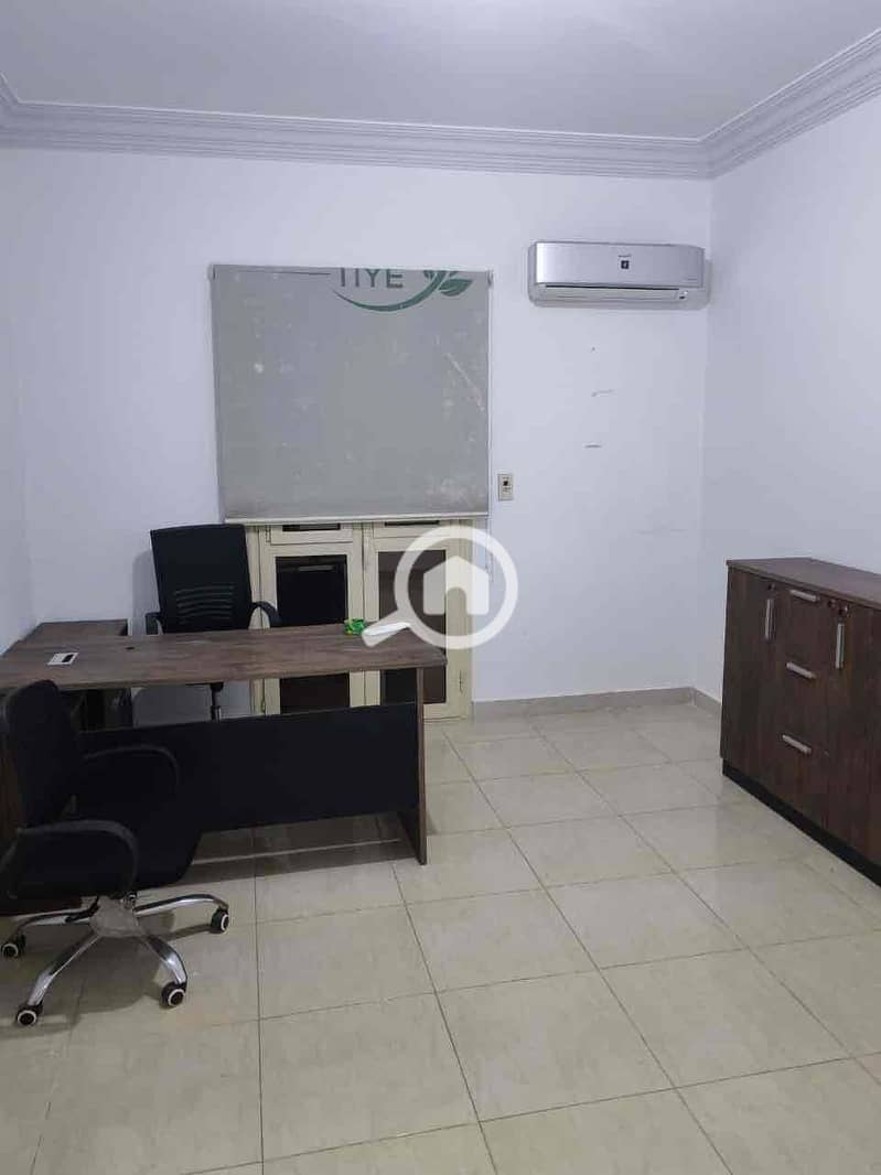 2 0cc73a2c-1327-4a9f-9fe7-3d34a3eb33df. jpg