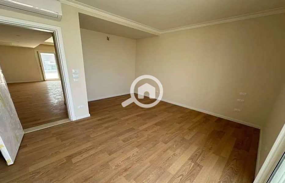 4 5738552-92409o_1400x900. jpg