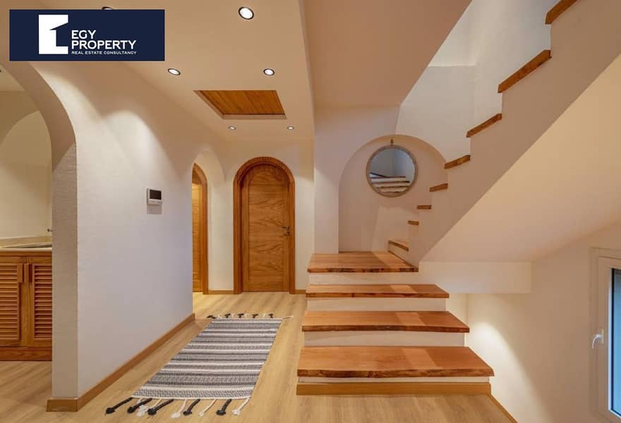 2 655540a9-8587-45cd-b1d9-3f757fdf6171. jpg