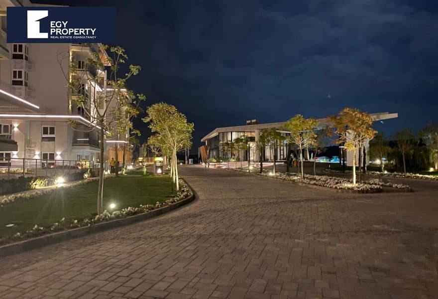 10 37c60909-f8cb-4416-aa8d-f9e8bff5ef27. jpg