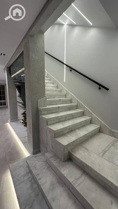 5 Bedroom Townhouse for Sale in New Cairo, Cairo - IMG-20251106-WA0055(1). jpg