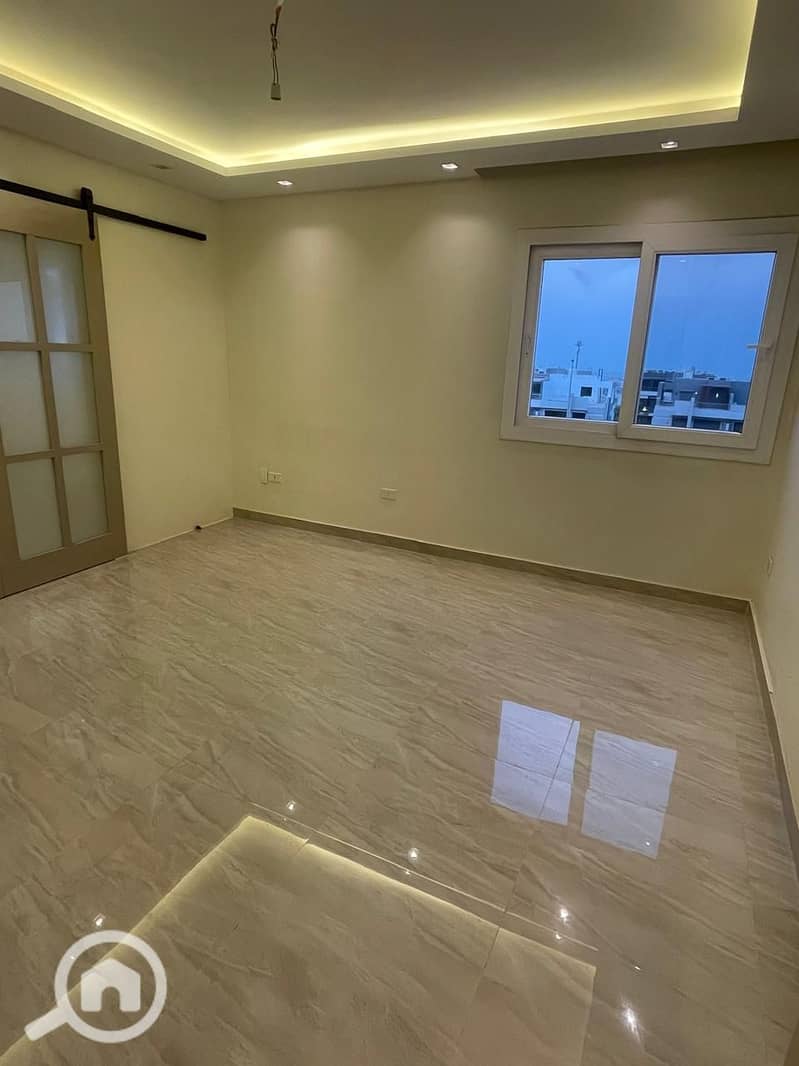 21 WhatsApp Image 2025-11-06 at 7.10. 53 PM. jpeg