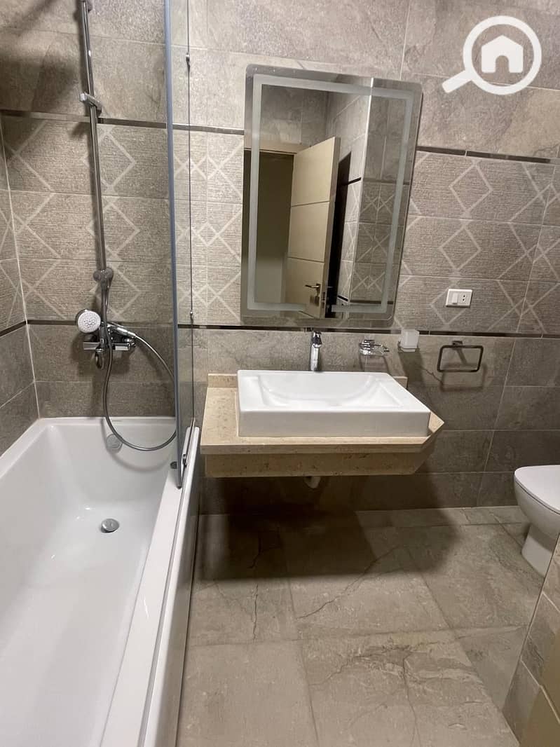 24 WhatsApp Image 2025-11-06 at 7.10. 55 PM. jpeg