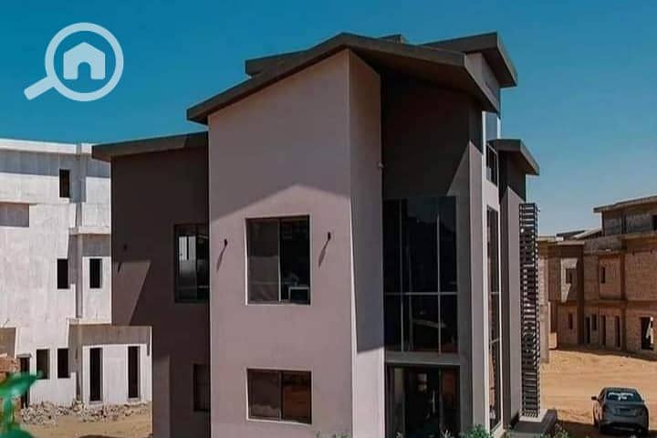 10 393593128_122131728770031986_6229648802851756319_n - Copy. jpg