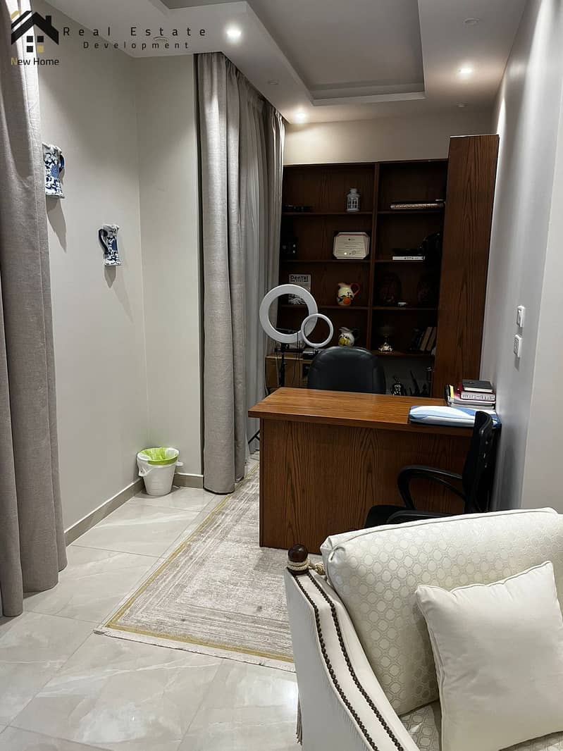 22 WhatsApp Image 2025-11-17 at 13.11. 37_bcaacb0b. jpg