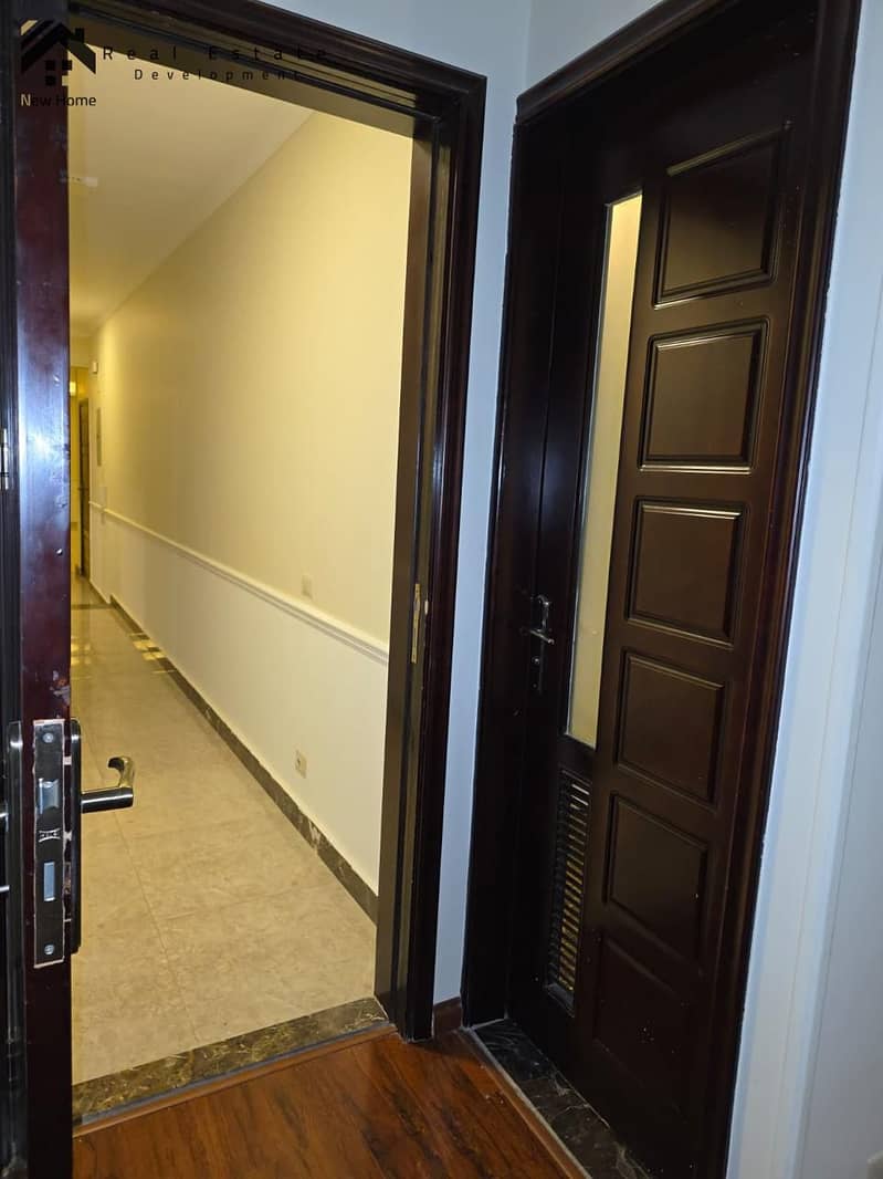 10 WhatsApp Image 2025-11-17 at 13.32. 25_59593a61. jpg