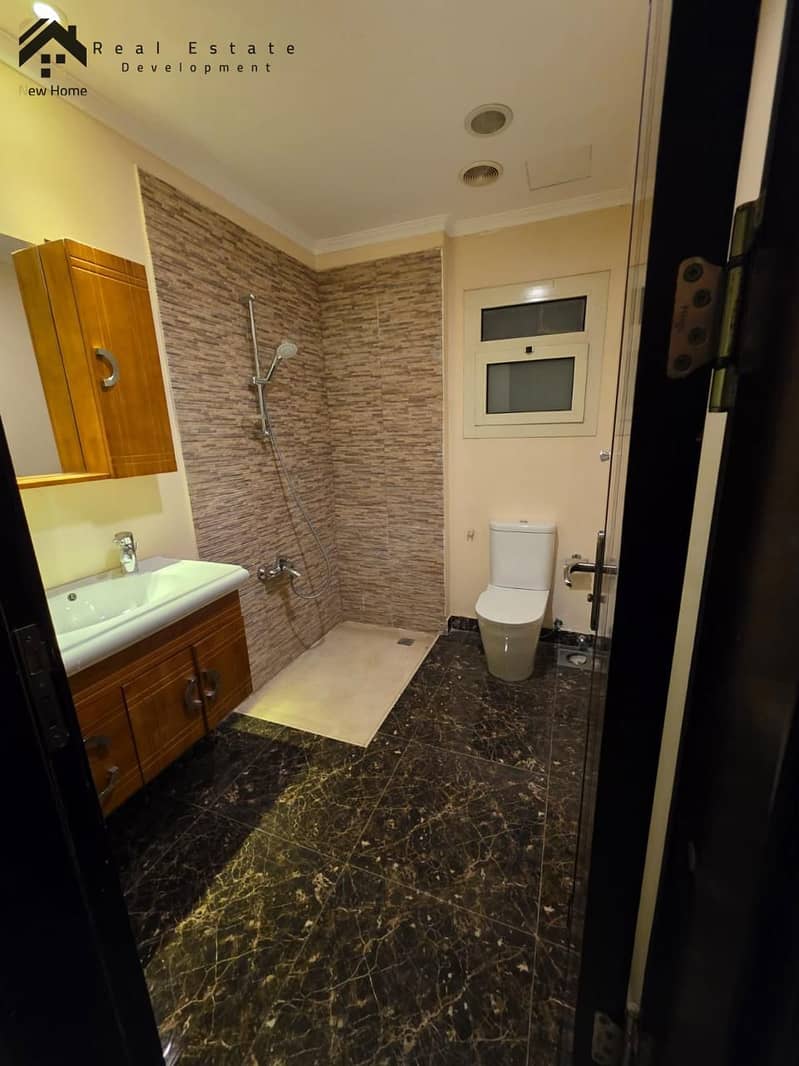 21 WhatsApp Image 2025-11-17 at 13.32. 29_133ecef9. jpg