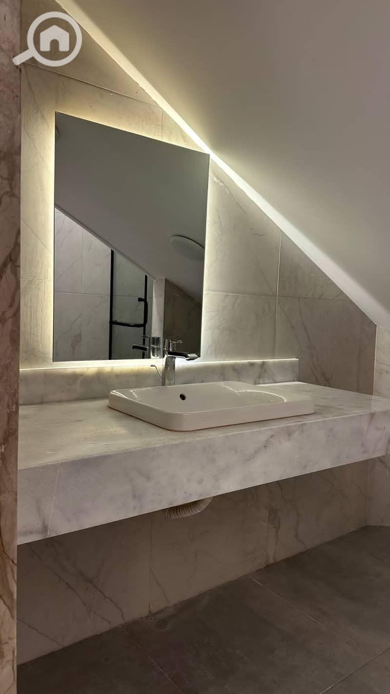 7 IMG-20251106-WA0065(1). jpg