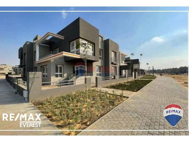 f7fd24c8-26f3-4f07-a033-35ba8fcc5c1a. jpg