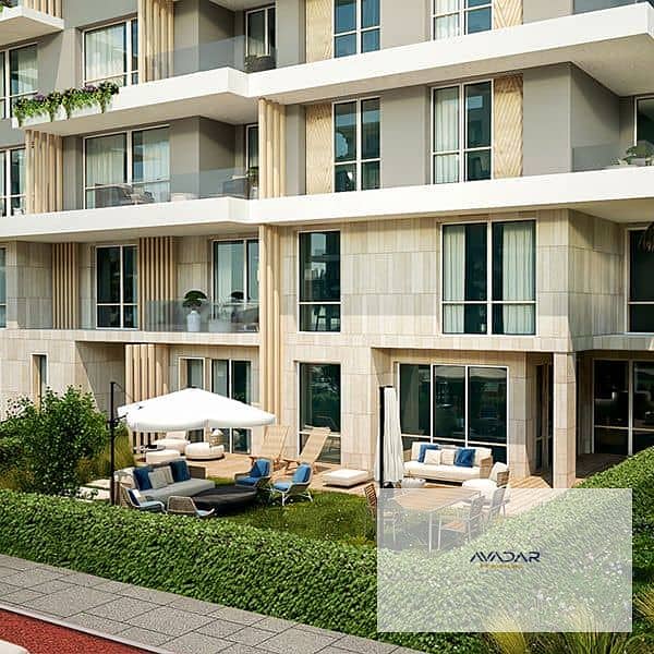 8 build-01-private-garden-300-dpi. jpg