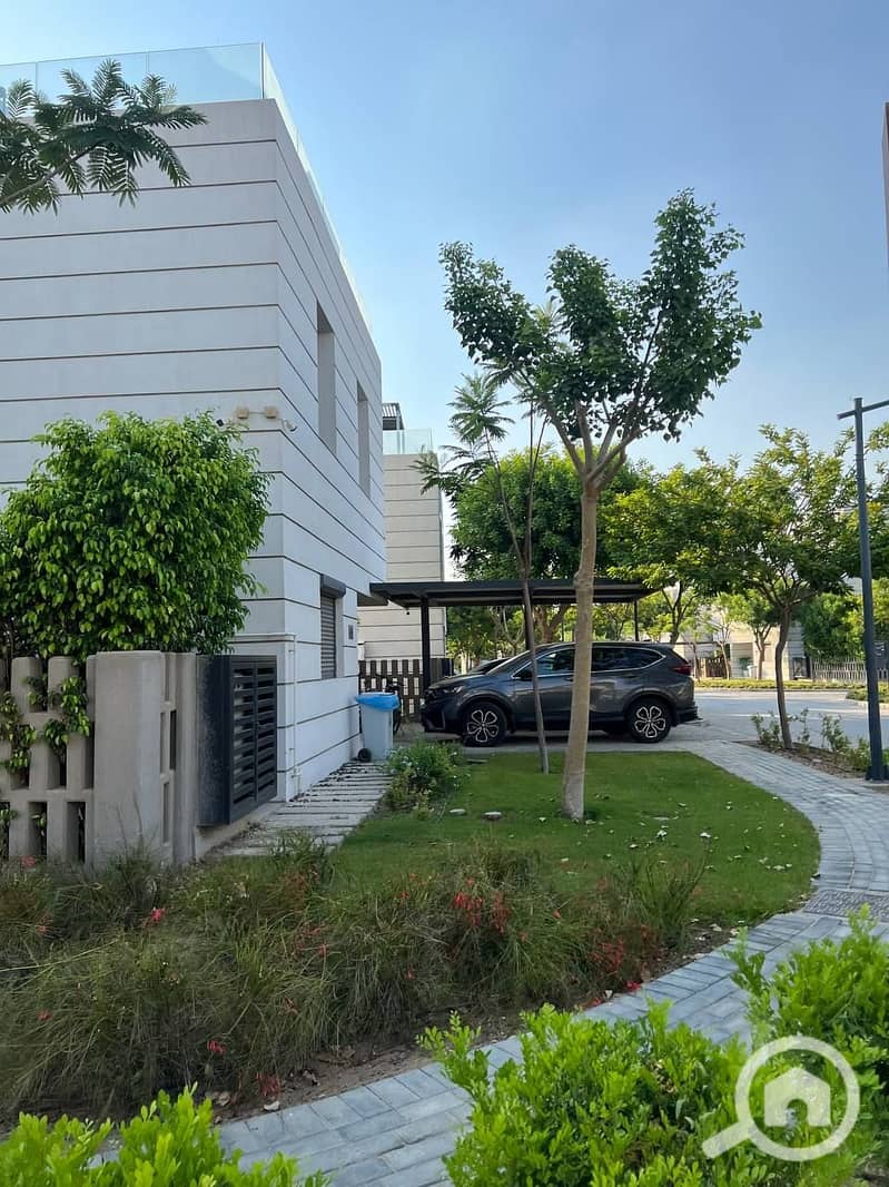 8 photo_2025-07-14_23-11-23. jpg