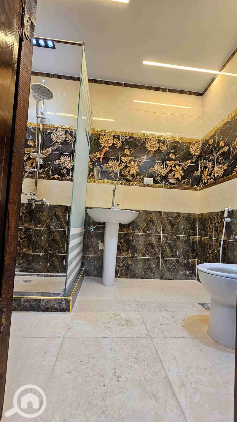 7 20251117_192315. jpg