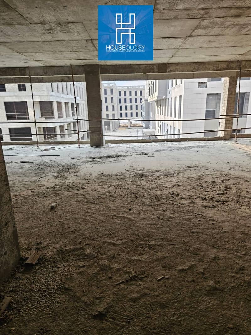 12 WhatsApp Image 2025-10-12 at 16.05. 19 (8). jpeg