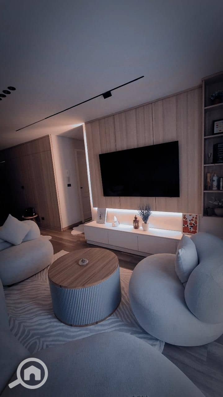 12 WhatsApp Image 2025-10-18 at 2.55. 59 PM (1). jpeg