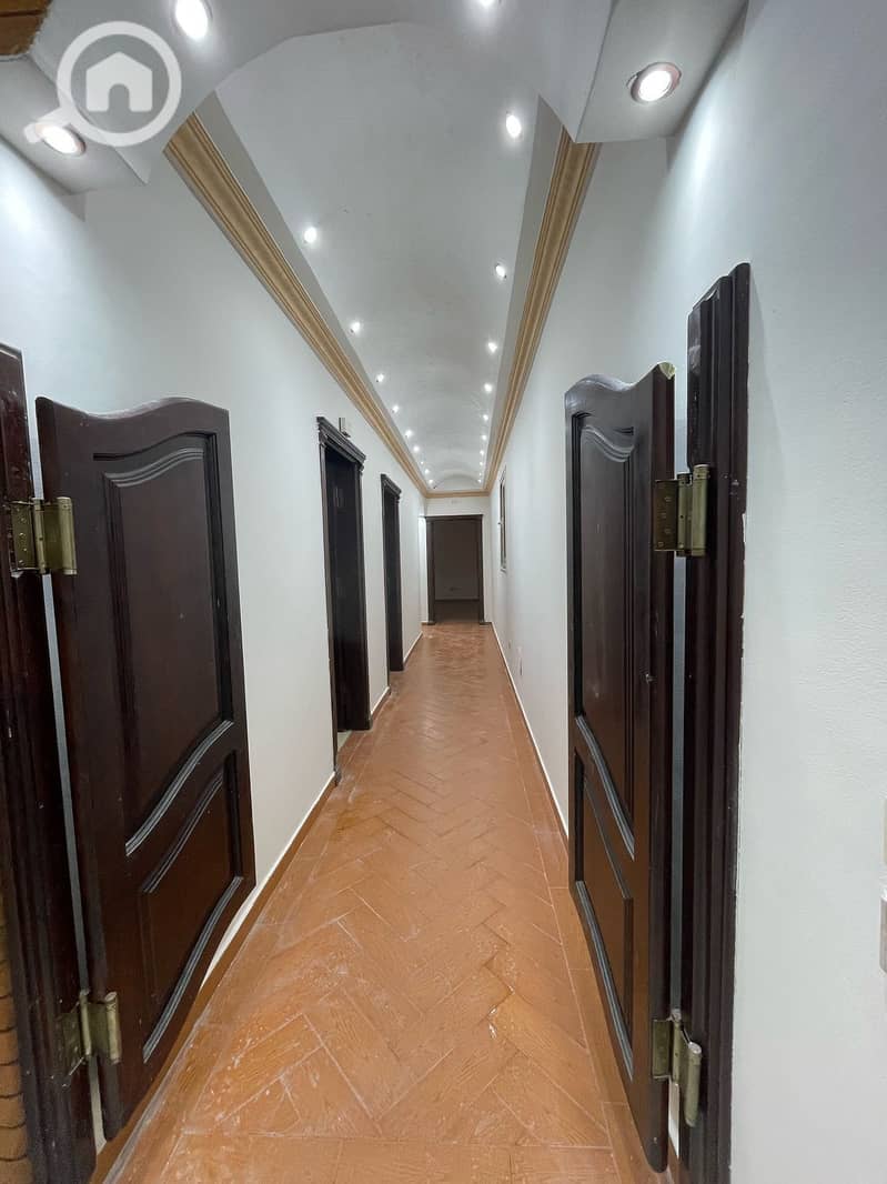 2 061a4996-4950-4bec-8508-74f77fb979d6. jpeg