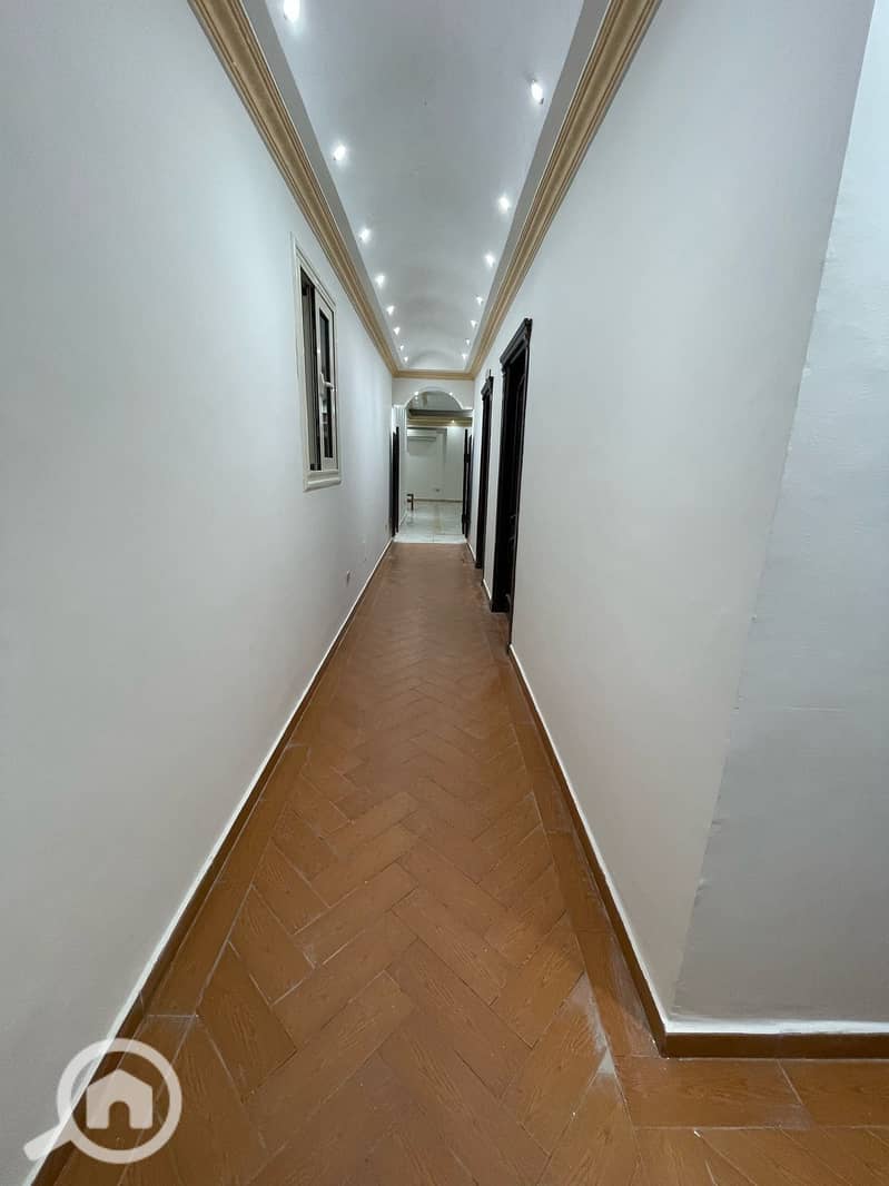 3 f14fb87f-676c-48dd-9fe2-e3f3a6e6ee7b. jpeg