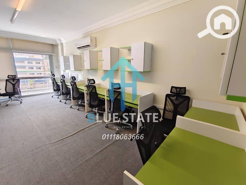 3 01118063666 (44). png