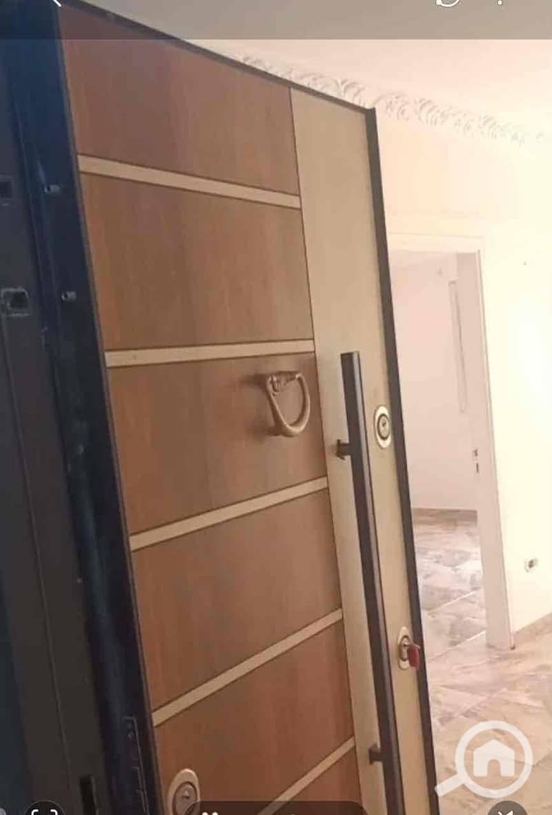 2 4962b56f-2229-484a-9854-57268dd7c430. jpg