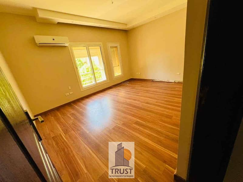 8 ce5a3f8f-c726-4701-a9a0-d28327433909. jpg